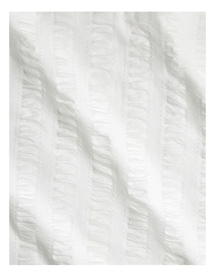 Textures Seersucker Stripe Quilt Cover Set in White image 1