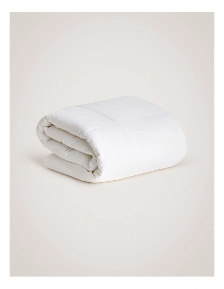 Australian Wool Washable Medium Quilt in Pure White image 1