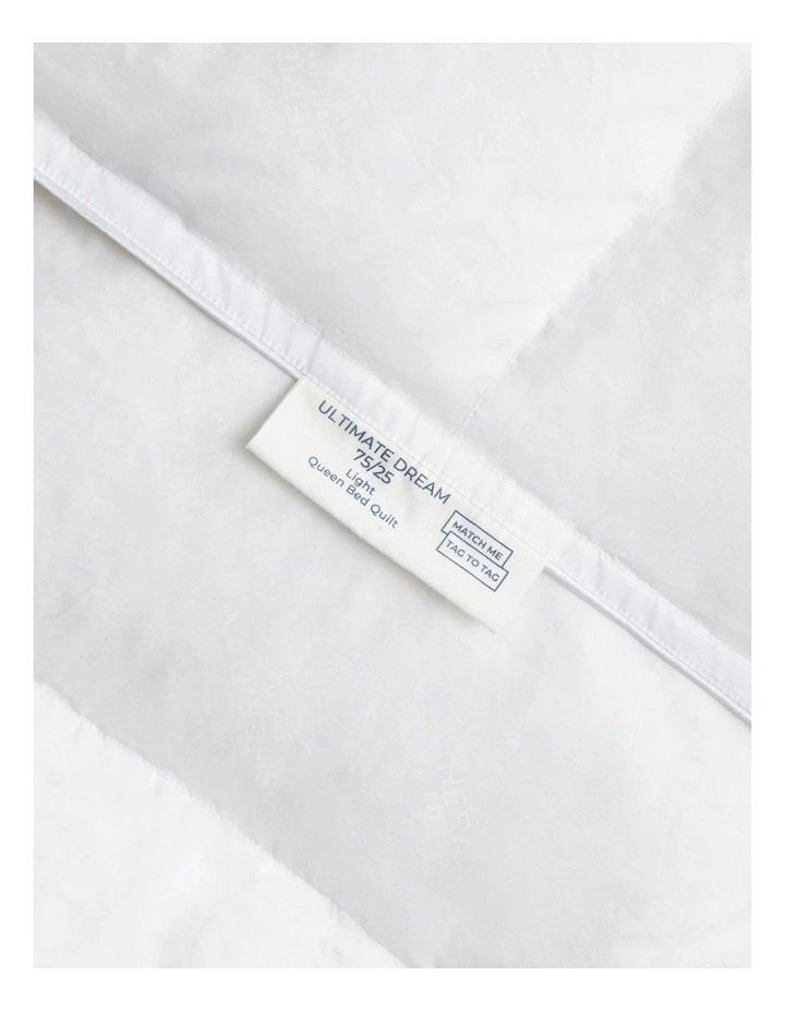 Ultimate Dream 75/25 Light Quilt in Pure White image 4