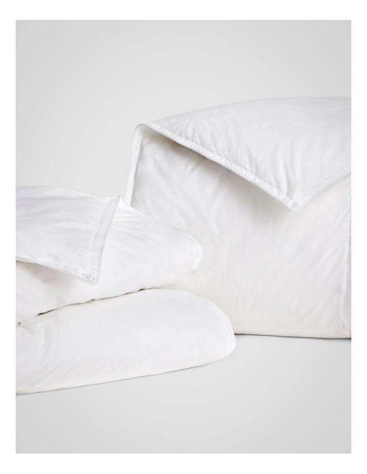 Ultimate Dream 75/25 Light Quilt in Pure White image 6