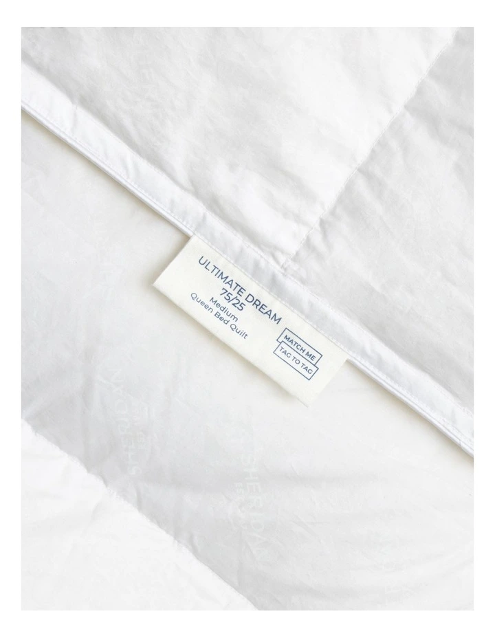 Ultimate Dream 75/25 Medium Quilt in Pure White image 3