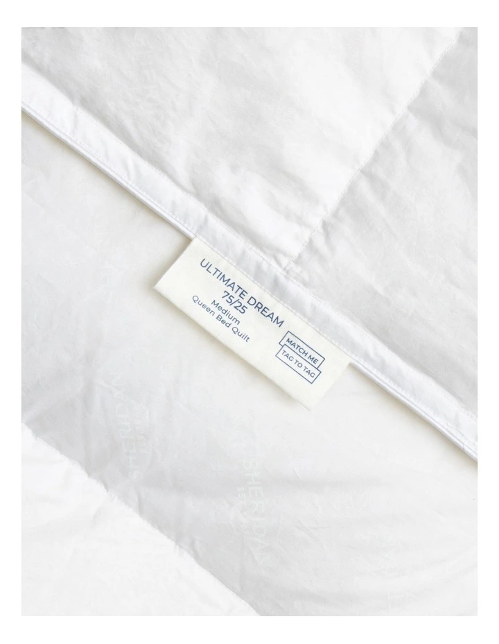 Ultimate Dream 75/25 Medium Quilt in Pure White image 4