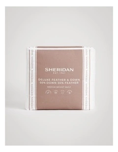 Deluxe Dream Medium Feather and Down Quilt in Pure White