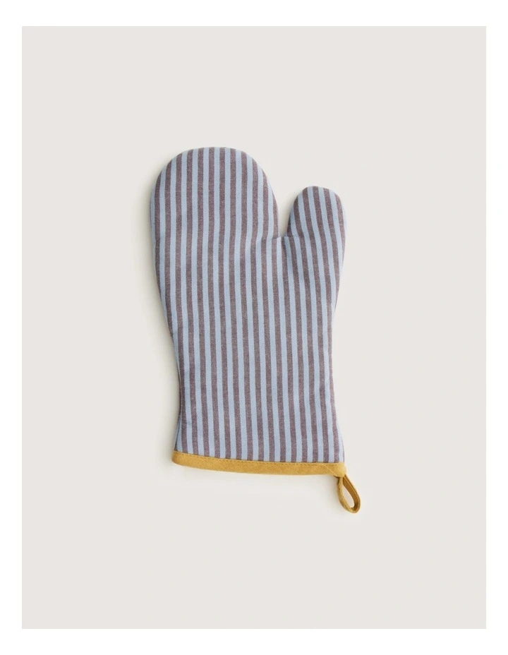 Harvest Oven Mitt In Glacier image 1