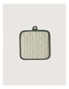 Harvest Potholder In Garden