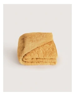 Meriweather Kids Quilted Blanket In Honeycomb