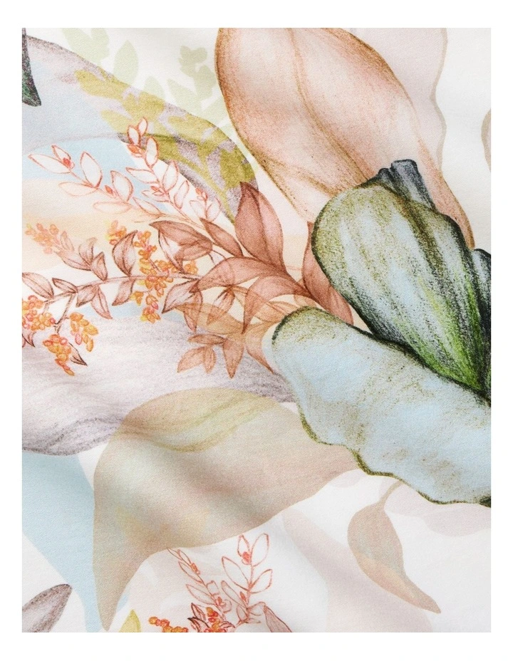 Treni Quilt Cover in White, Queen image 2