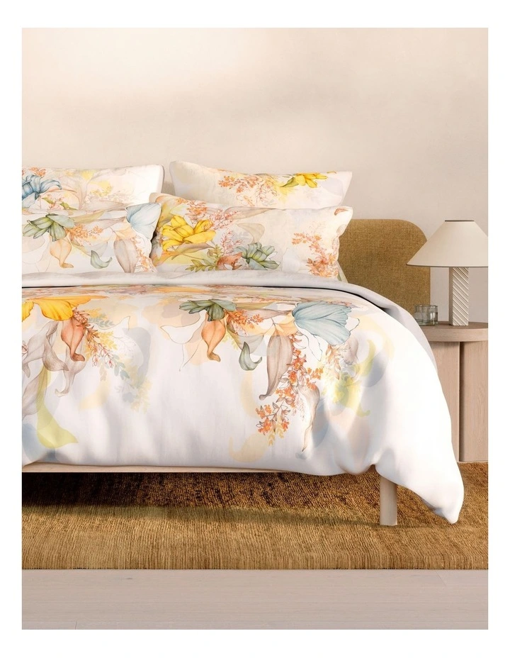 Treni Quilt European Pillowcase Pair in White image 2