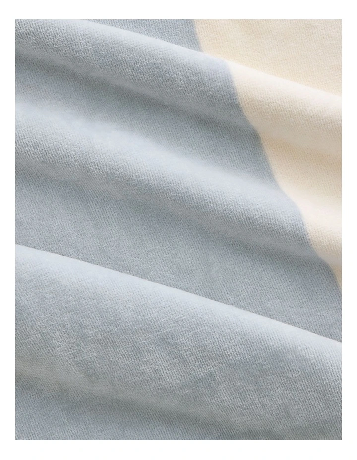 Apolle Beach Towel in Moonstone image 3