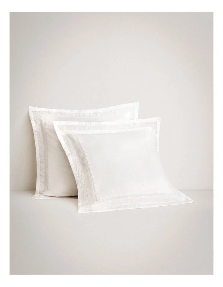 Winnmann European Pillowcase in White image 1