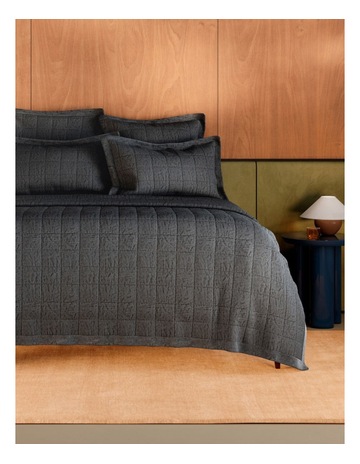 Ebony Marle colour