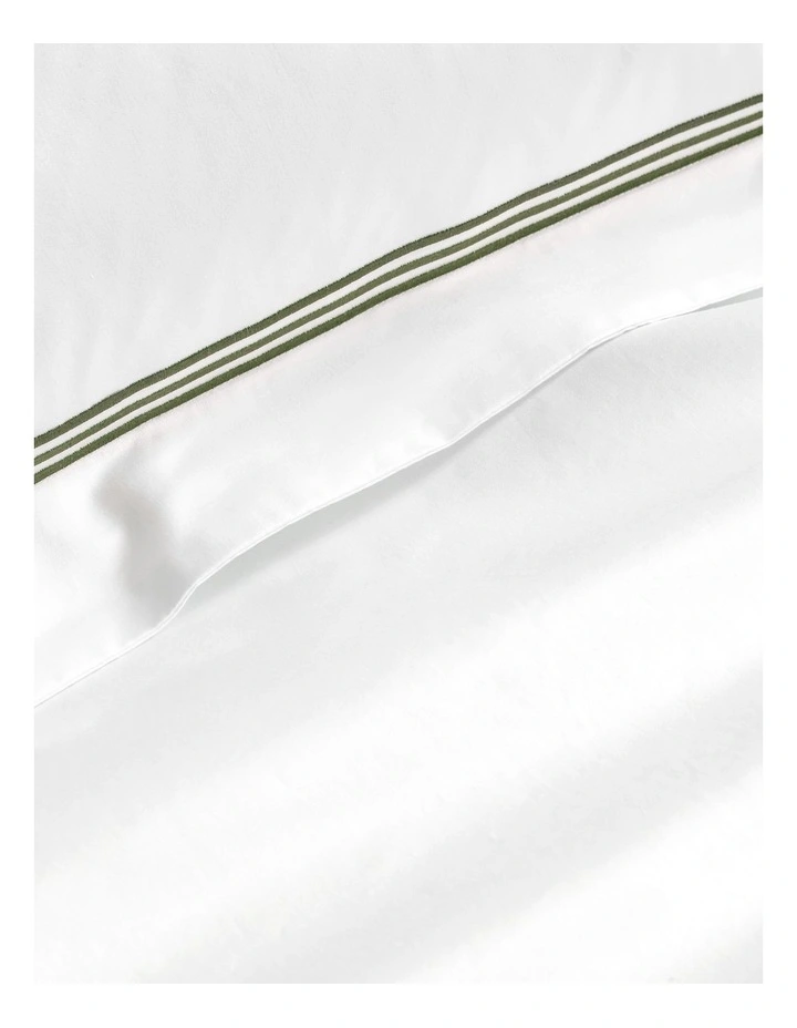 1200TC Palais Quilt Cover in Snow/Moss image 2