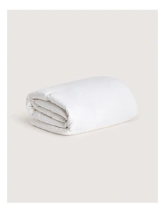 Deluxe Dream Feather and Down Medium Quilt in Pure White
