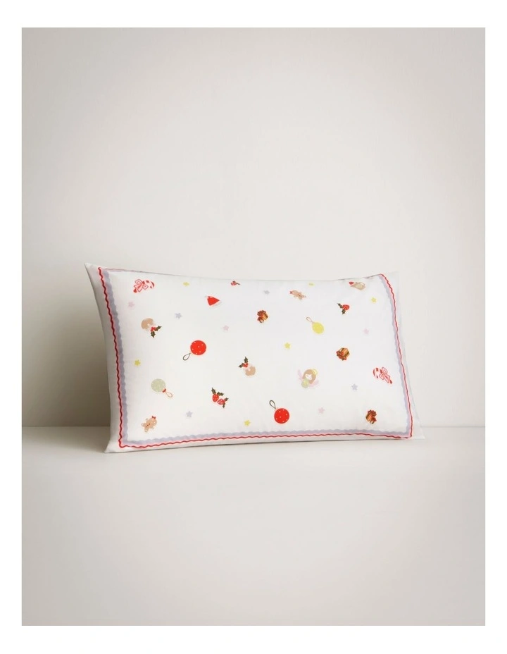 Gingerbed Single Pillowcase in Multi image 1