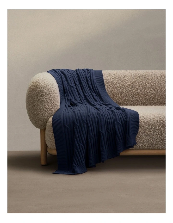 Lenno Throw in Riviera image 3