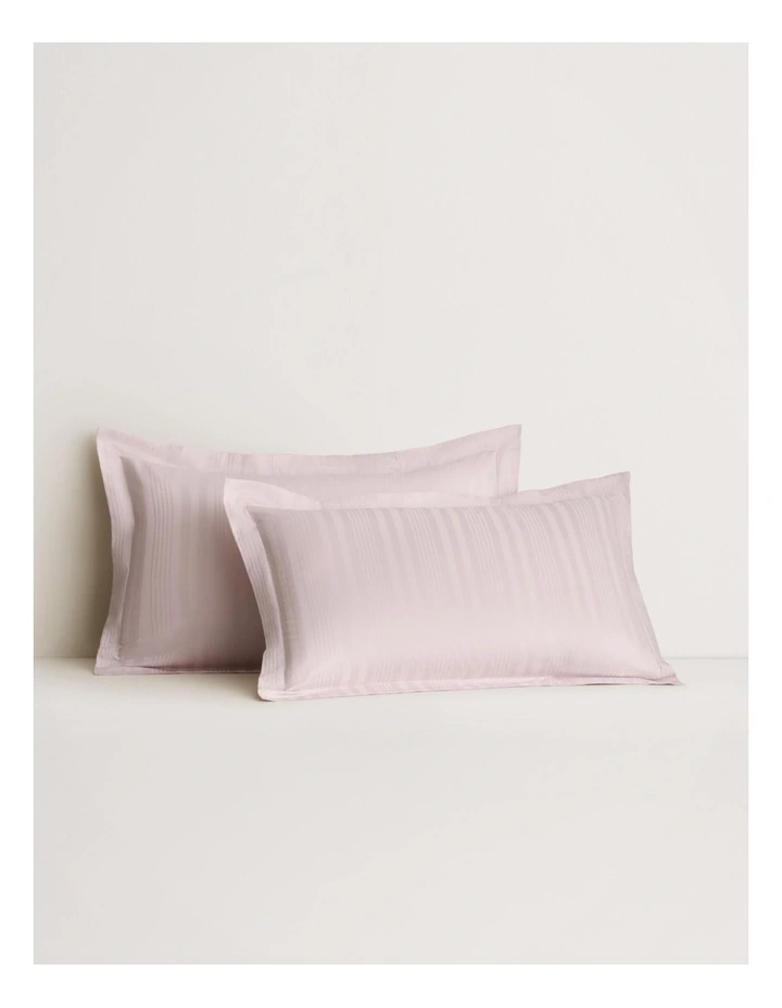 Newmark Quilt Cover Set in Hydrangea image 3
