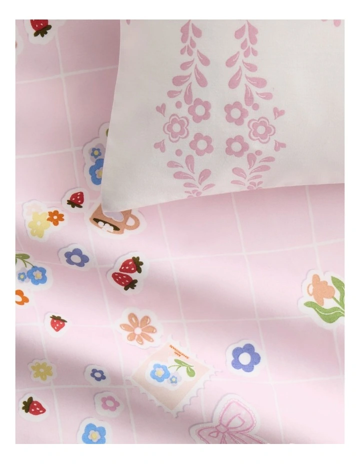 Stickerland Quilt Cover Set in Multi image 2