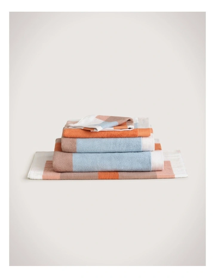 Lumen Towel Collection in Ice image 1