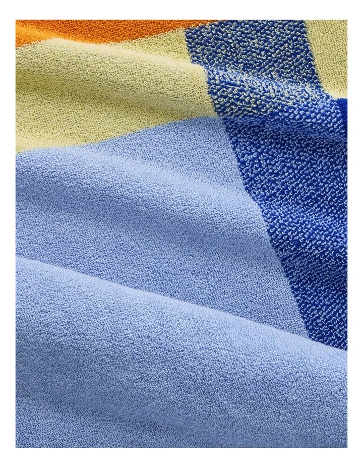 Elysun Beach Towel in Breeze image 3