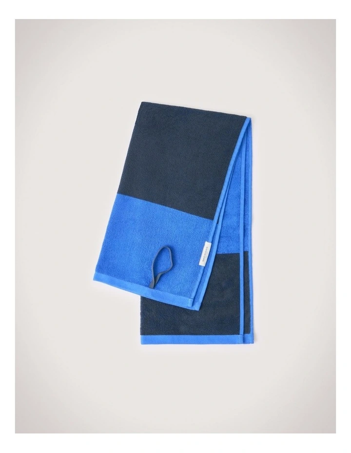 Trak Gym Towel in Capri image 1