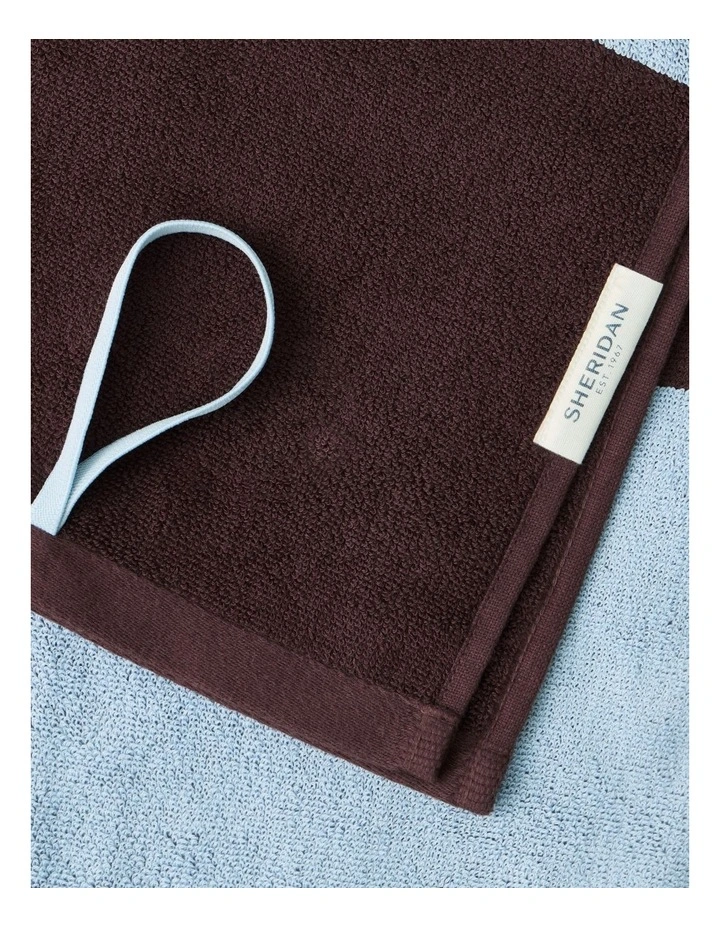 Trak Gym Towel in Clove image 2
