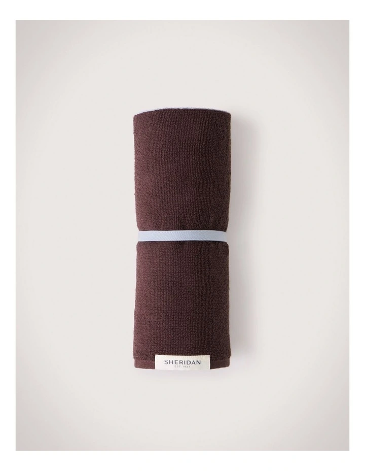 Trak Gym Towel in Clove image 3