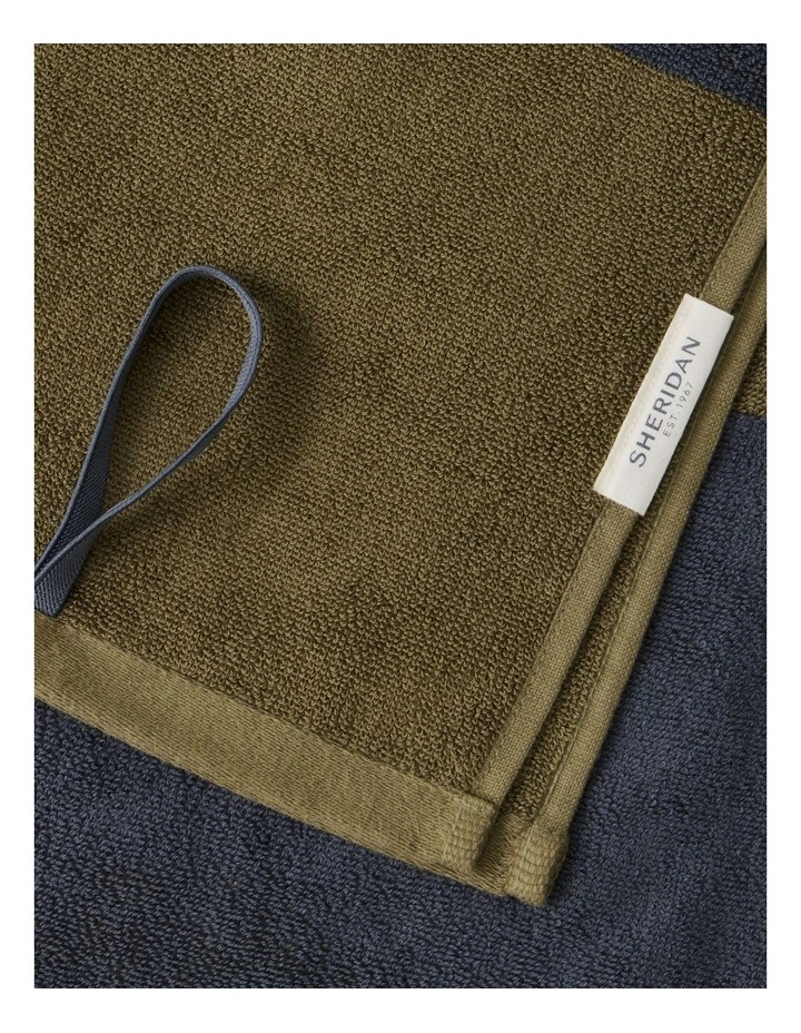 Trak Gym Towel in Green Olive image 2