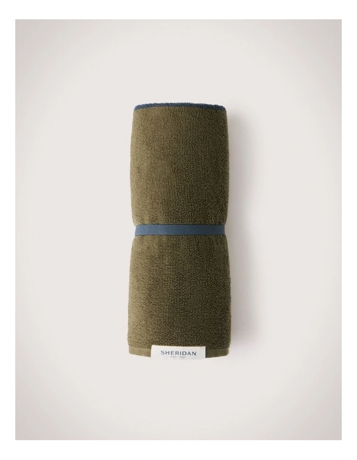 Trak Gym Towel in Green Olive image 3