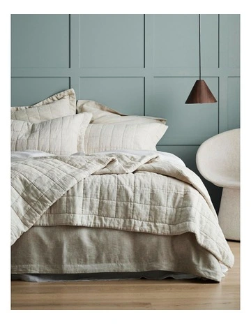Abbotson Bedcover in Flax