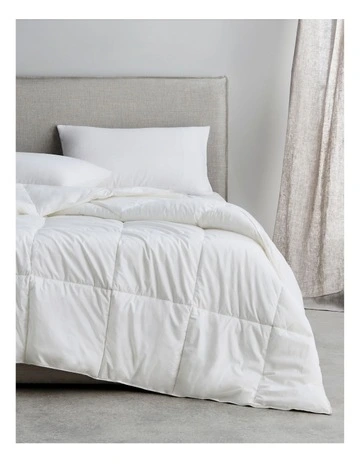 Deluxe Dream 2-in-1 Quilt in White