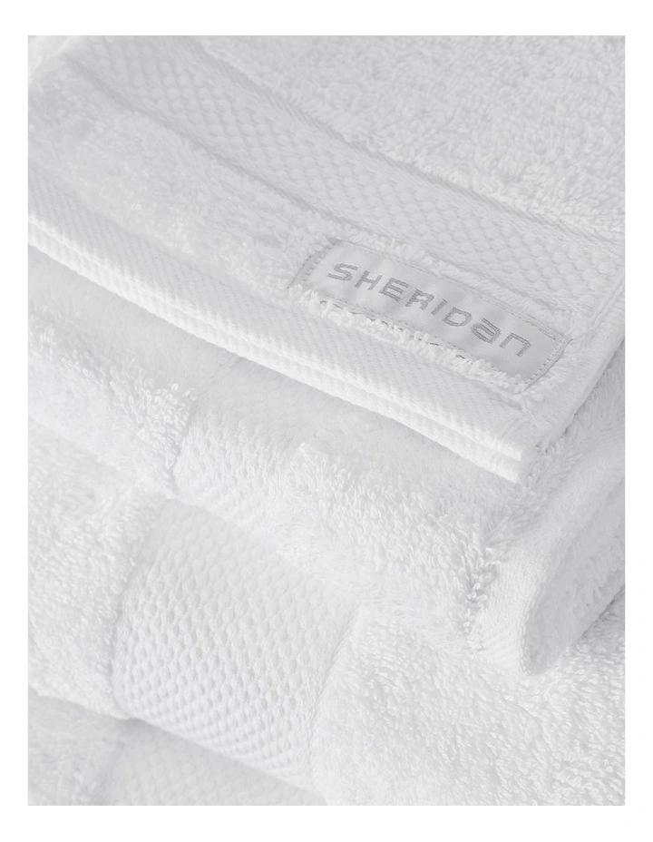 Luxury Egyptian Towel Gift Set in Snow image 3