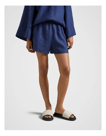 Linen Short in Navy