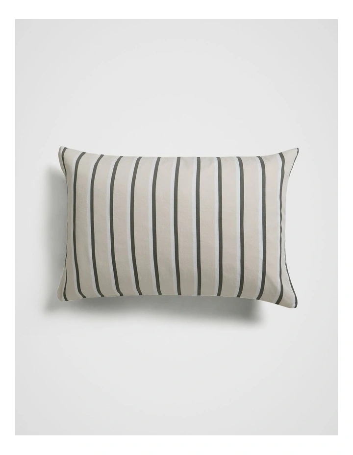 Wonder Standard Pillow Covers in Leaf image 1
