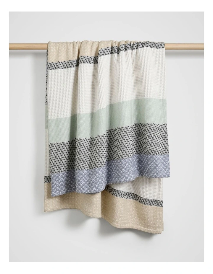 Welling Throw in Leaf image 1