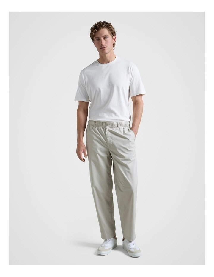 Cotton Poplin Pant in Beige image 3