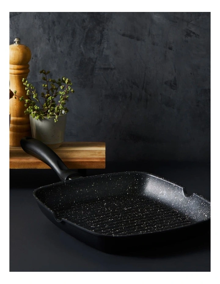 Baccarat Stone Grill Pan 28cm in Grey image 3