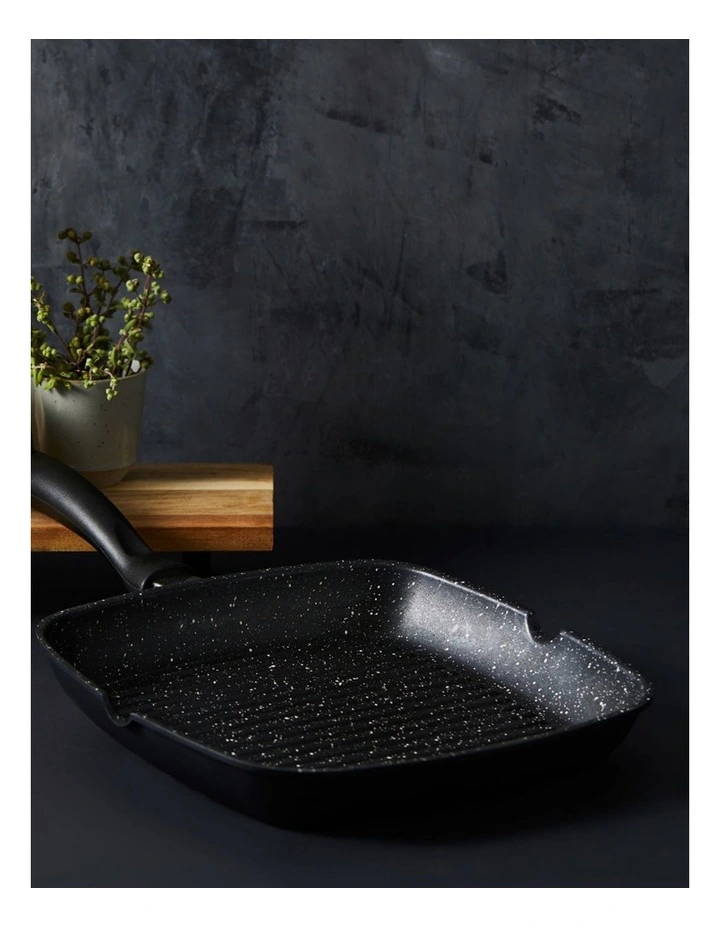 Baccarat Stone Grill Pan 28cm in Grey image 5