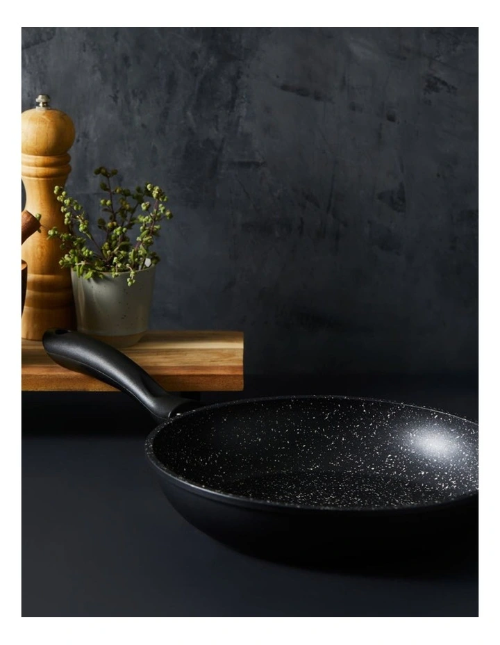 Baccarat STone Frypan 24cm in Grey image 3