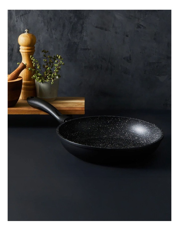 Baccarat STONE Frypan 24cm in Grey image 4