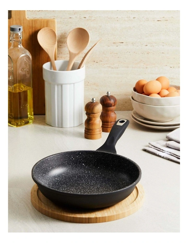 Baccarat Granite Frypan 26cm image 4