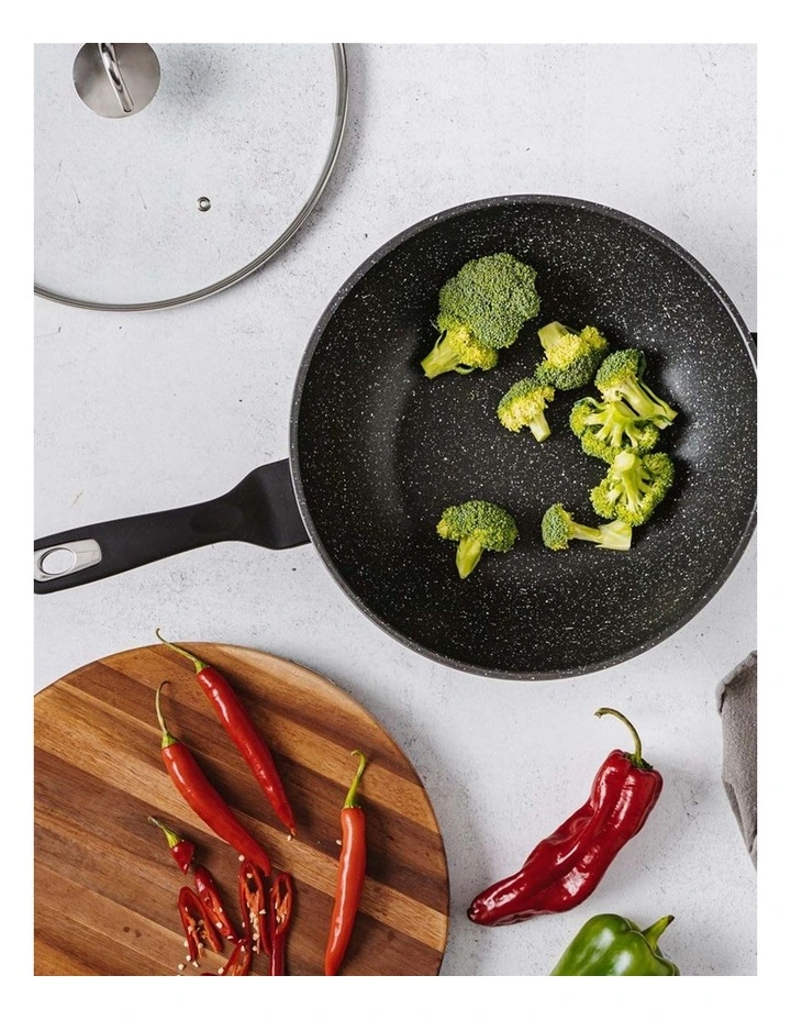 Baccarat Granite Wok With Lid 30cm image 6