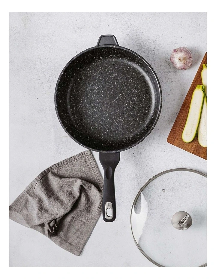 Baccarat Granite Chef Pan With Lid 28cm image 5