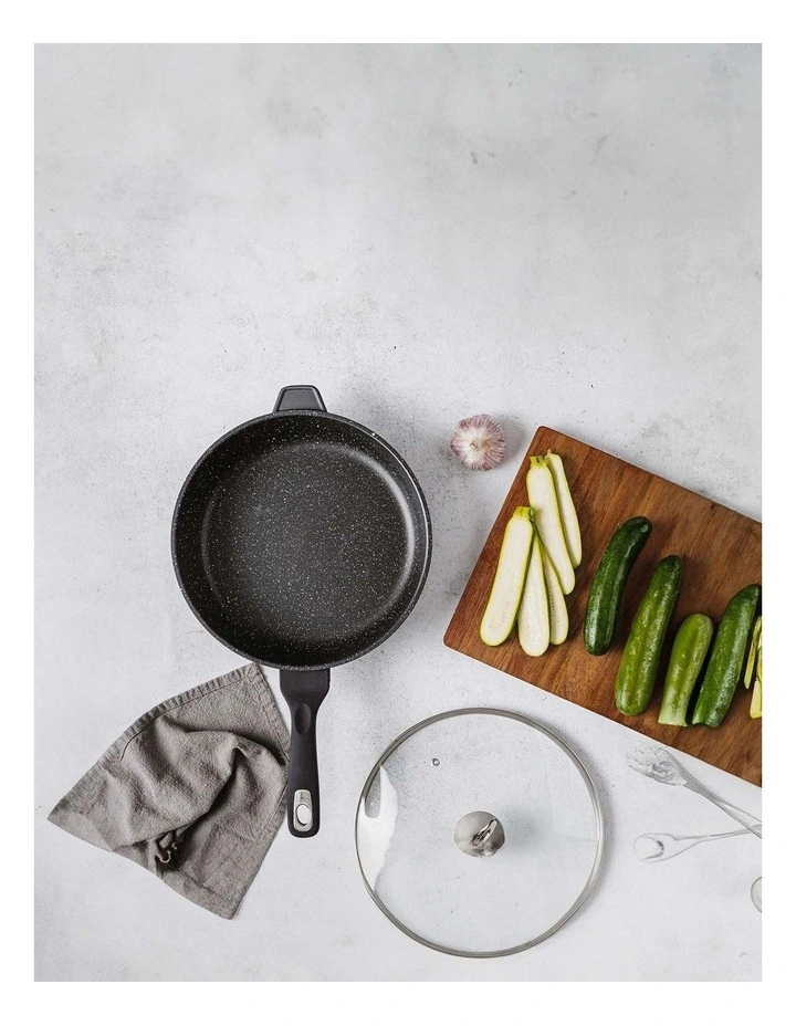 Baccarat Granite Chef Pan With Lid 28cm image 6
