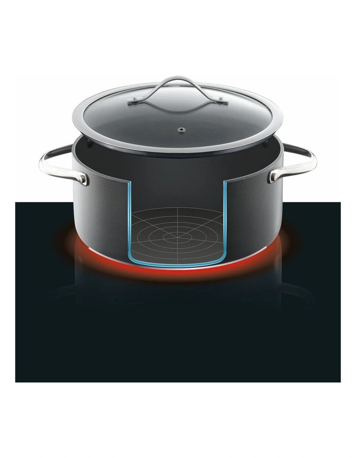 Baccarat iD3 Hard Anodised Casserole with Lid in Black image 5