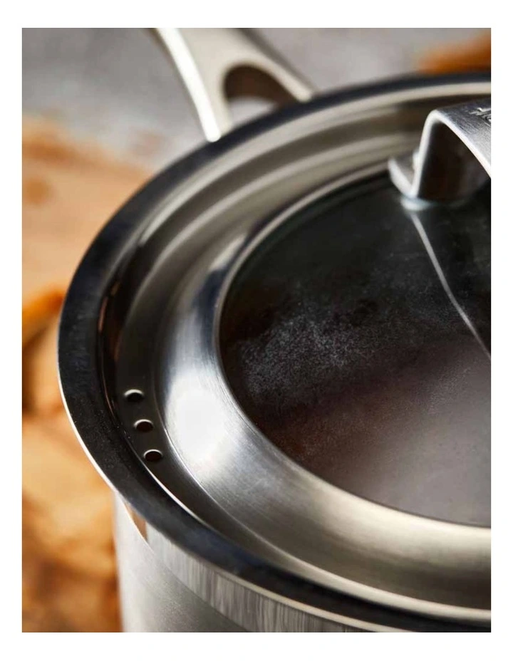 Baccarat iD3 Stainless Steel Saucepan With Lid 16cm in Silver image 4
