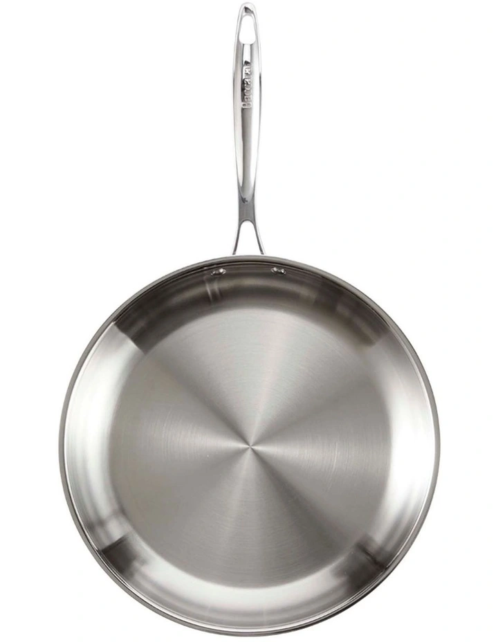 Baccarat iconiX Frypan 30cm in Silver image 2