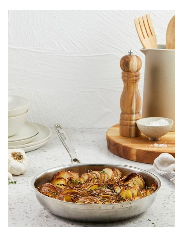 Baccarat Iconix Frypan 26cm in Silver image 4