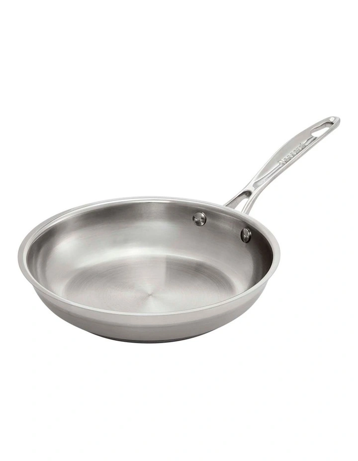 Baccarat iconiX Frypan 20cm in Silver image 2