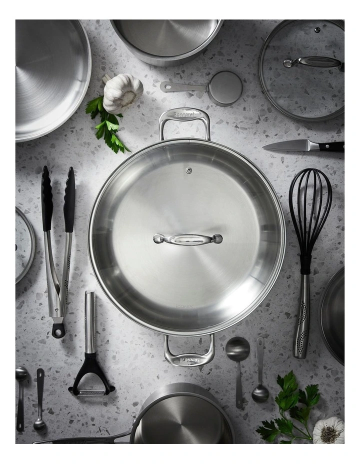 Baccarat Iconix Chef Pan With Lid 32cm in Silver image 5