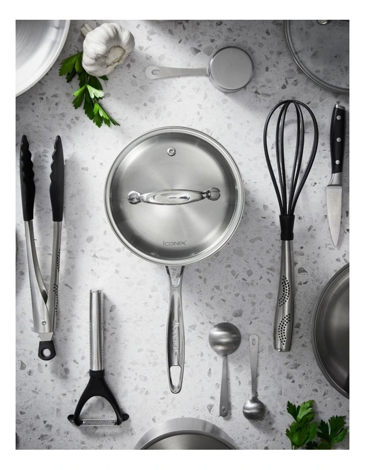 Baccarat iconiX Saucepan With Lid 18cm in Silver image 4